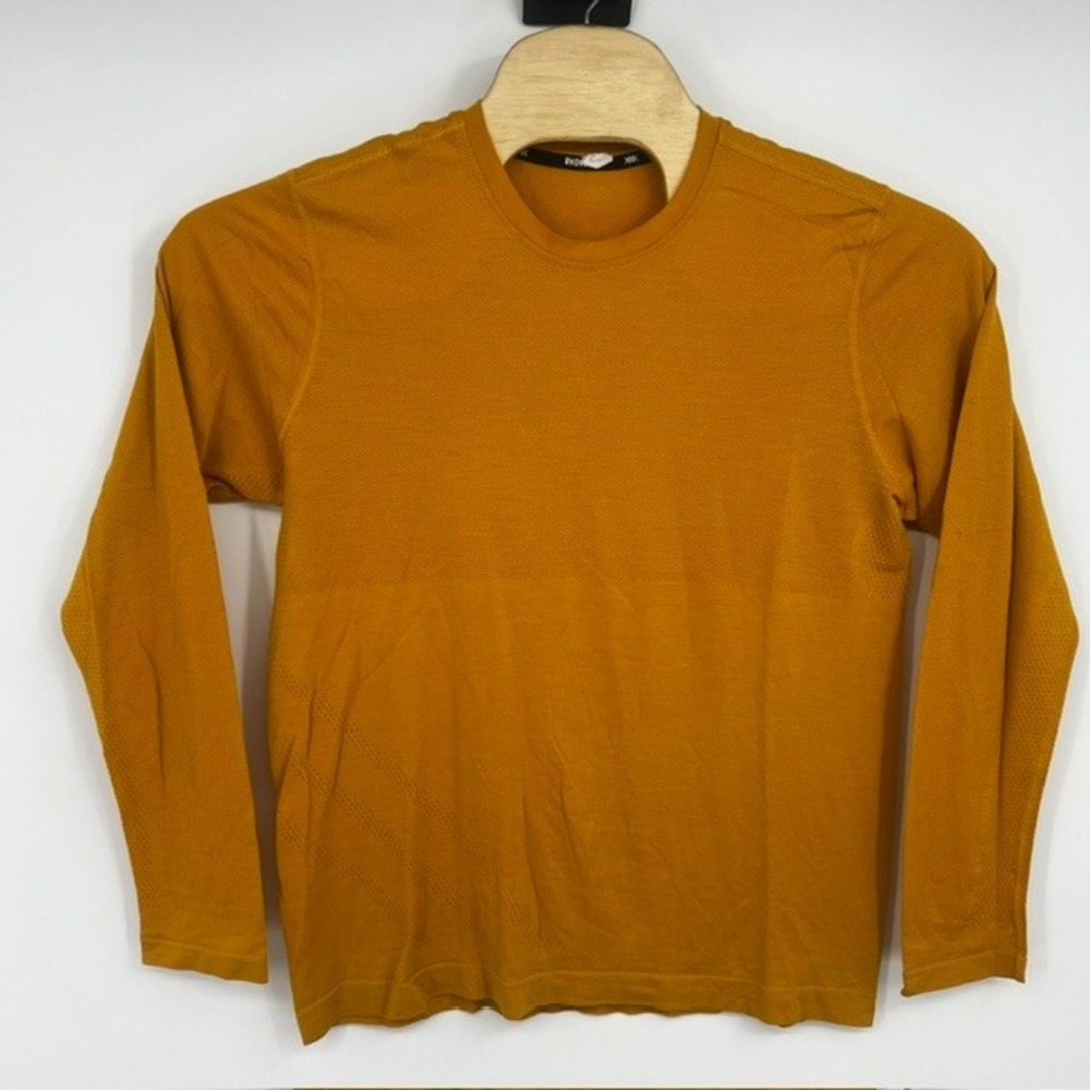 Rhone Men's Reign Long Sleeve Training Shirt Ochre Yellow Size Medium